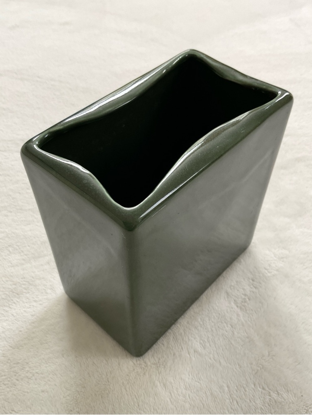 Vintage Hyalyn 229 Green Vase Planter MCM Hickory NC USA Art Pottery